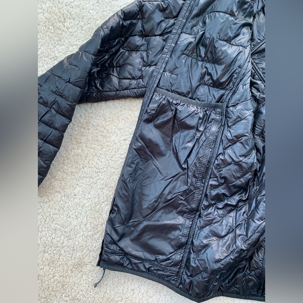 Patagonia Women’s Size Small Black Nano Puff Lightweight Insulated Jacket - Picture 9 of 13